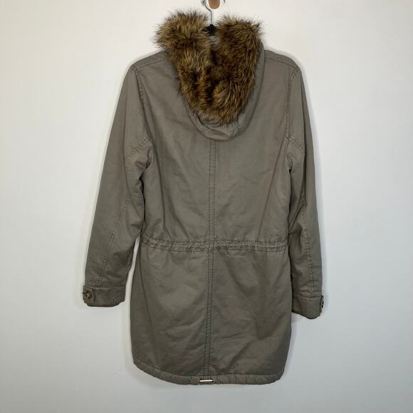 ABERCROMBIE & FITCH Faux Fur Sherpa Green Utility Parka Coat Medium - Picture 2 of 4